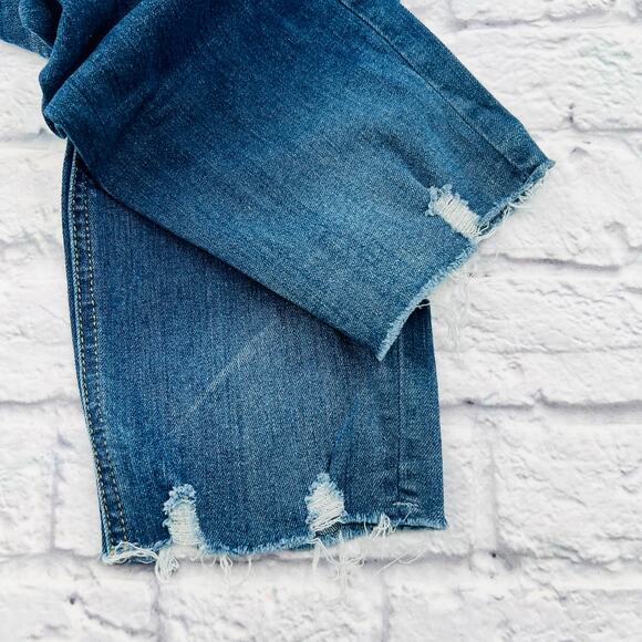 NOT FOR SALE    UNIONBAY Women's Mid Rise Vintage Peg Jeans Size 11 Medium Blue - Picture 6 of 11